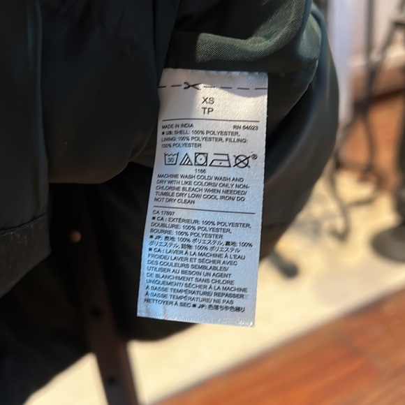 Banana Republic Hunter green quilted vest jacket XS - Picture 3 of 5